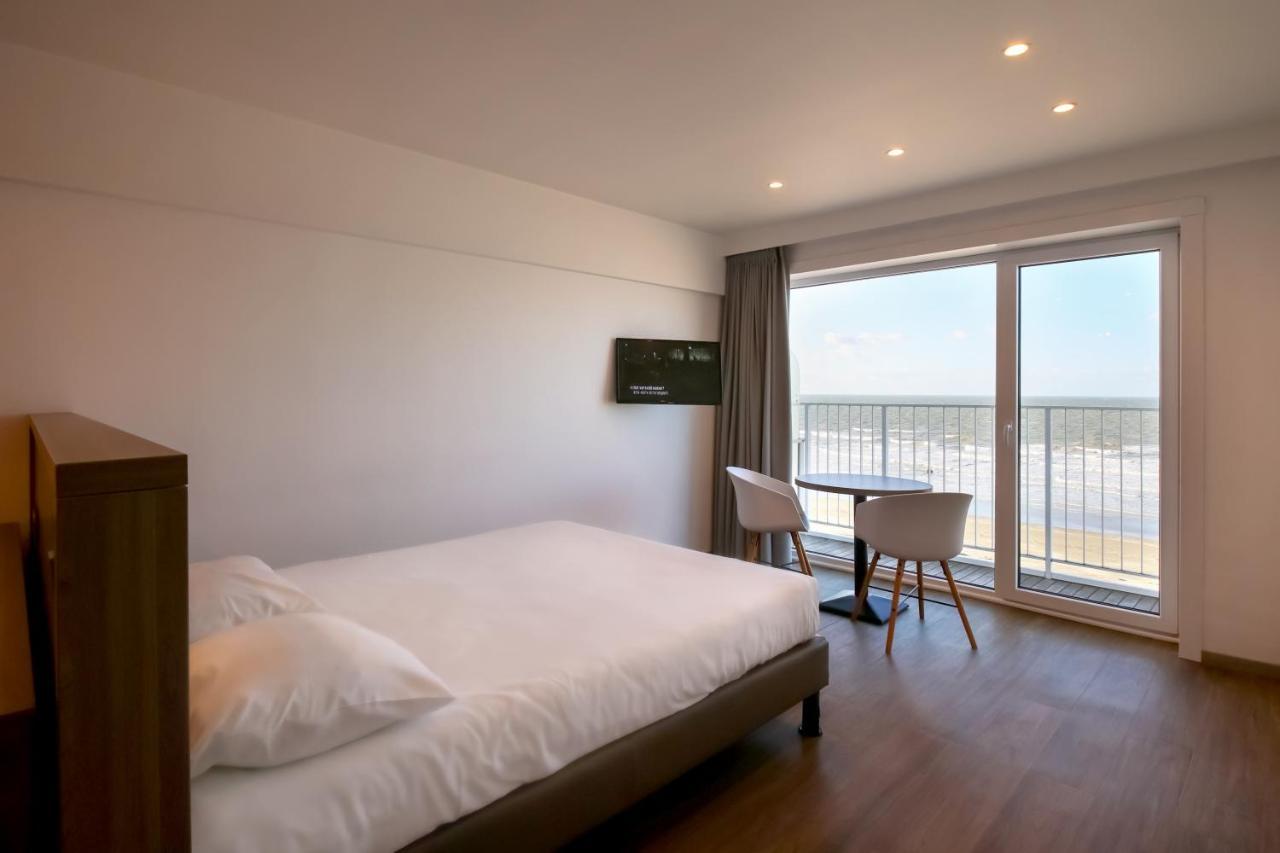 Hotel Sandeshoved Zeedijk Nieuwpoort Exterior foto